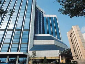 Gloria Plaza - Image 4