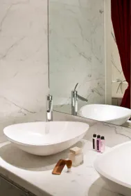 Platinhome - Suites di Via Ricasoli - Image 4