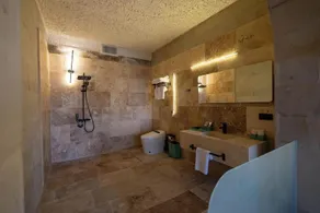 Be Still Alexa Smart Luxury Escape Adults Only - Image 4