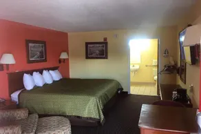 FairBridge Inn & Suites Hawkinsville - Image 3