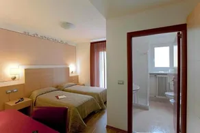 Alphotel Milano - Image 2