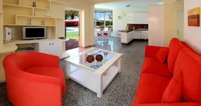 Siesta Suites - Image 4