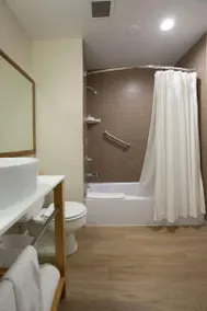 COVA Hotel - Image 2