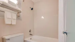 Quality Inn Jacksonville South - Image 3
