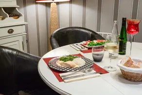 Hotel The Originals Bruay la Buissiere Le Cottage - Image 3