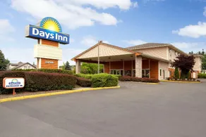 Days Inn by Wyndham Kent 84th Ave - Image 3