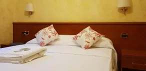 Rainbow Guest House - Image 3