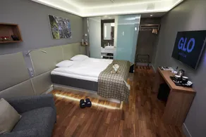GLO Hotel Airport - Image 2