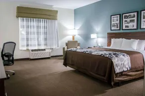 SLEEP INN & SUITES CENTER - Image 4