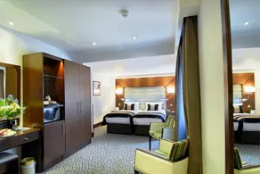 Park Grand London Kensington - Image 2