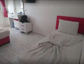 Happy Nur Hotel - Image 2