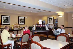 Hampton Inn Maysville, KY - Image 3