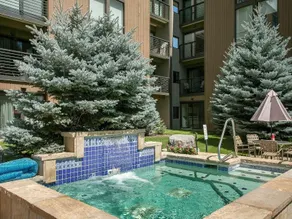 Vail International Condos - Image 2