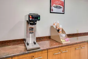 Econo Lodge Laredo - Image 3