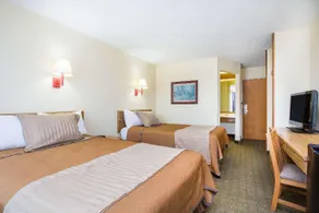 Travelodge Perry Ga - Image 4