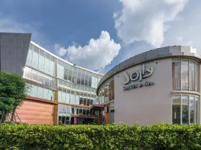 Jolly Suites Petkasem - Image 4