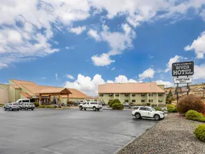 Shilo Inns The Dalles - Image 3