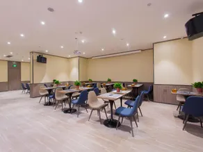 HanTing Hotel (Xi'an North Railway Station) - Image 2
