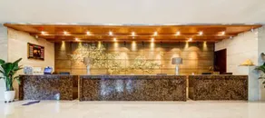 Yulong International Hotel - Image 4