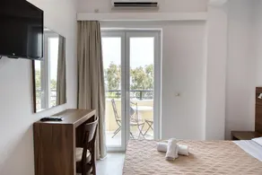 Hotel Santorini - Image 3