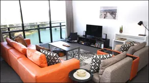 Cavill Avenue Private Apartments - Image 2