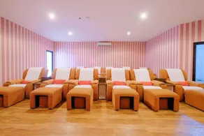 Lopi Hotel - Image 2
