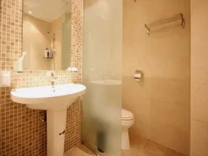 Rainbow Hotel Hwagok - Image 4