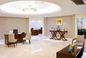 Days Hotel & Suites by Wyndham Fudu Changzhou - Image 2