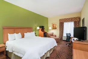 Hampton Inn Bardstown - Image 3