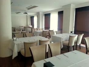 Ismira Hotel - Image 4