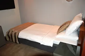 Hotel Russia - Image 3
