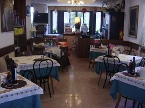 Hotel Cortina - Image 2