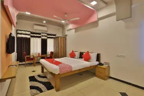 FabHotel Siddharth Inn - Nr. Siddharth Bunglows - Image 4