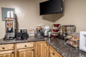 Rodeway Inn & Suites Yakima - Image 3
