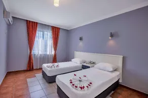 Royalisa Hotel - Image 4