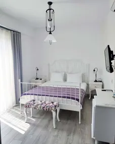 No Onbir Alacati - Image 4