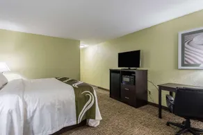 Quality Inn & Suites Muncie I-69 - Image 2