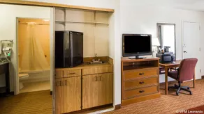 Quality Hotel Ponca City - Image 2