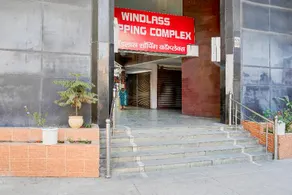 Super Townhouse OAK Clock Tower Rajpur Road - Image 5