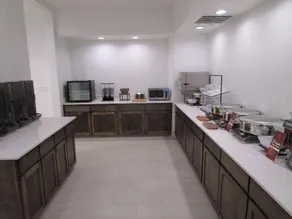 Best Western Plus Bonham - Image 4