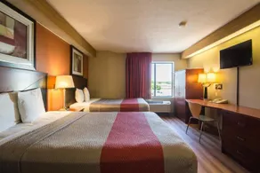 Motel 6 Indianapolis Airport - Image 2
