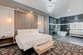 SureStay Hotel by Best Western Houston Southeast - Image 4