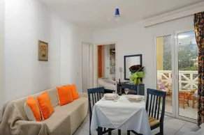 Filia Hotel Apartments - Image 2