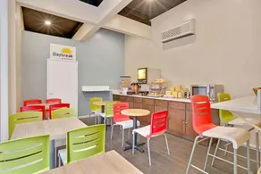 Torrance Inn & Suites - Image 3