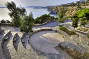 Aneroussa Beach Hotel - Image 2