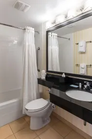 Fairfield Inn & Suites Cincinnati North/Sharonville - Image 2