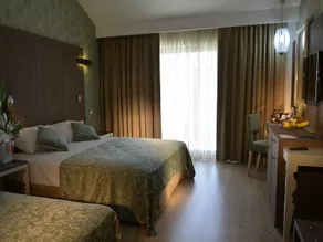 Port Side Resort Hotel - Image 2