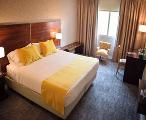 Howard Johnson by Wyndham La Plata - Image 2