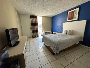Ramada by Wyndham Lumberton NC North - Image 3