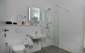 Priska Med Luxury Rooms - Image 4